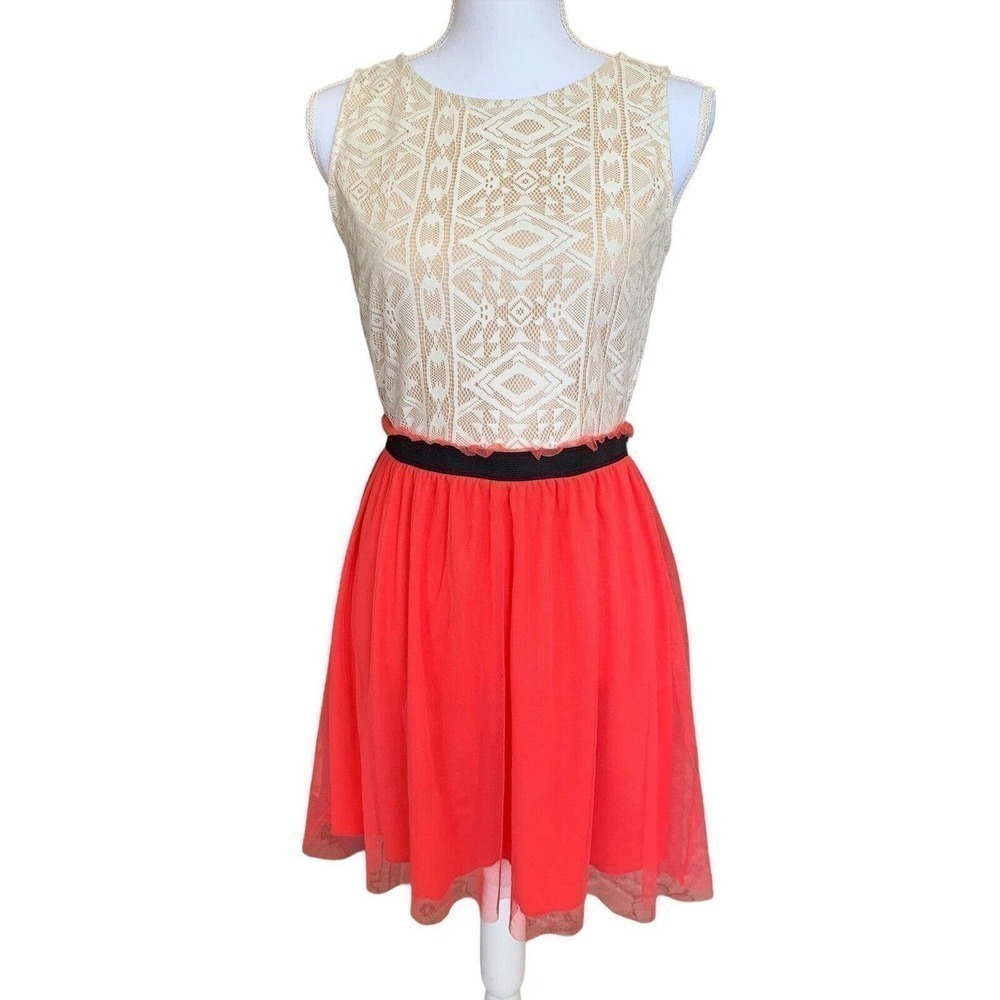 Speckless Dress Size 9 Cream Lace Red Taffeta Lined Exposed Metal Zipper